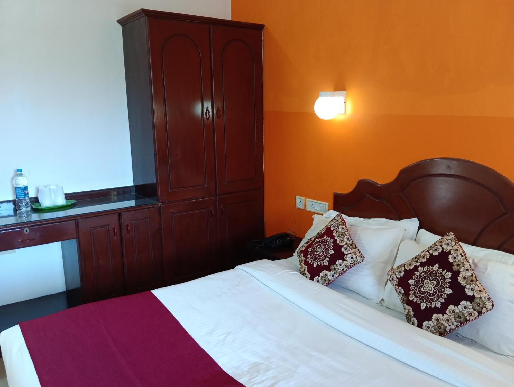 Vedantha Inn 코발람비치 외부 사진